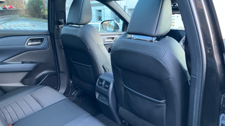 Nissan Qashqai 1.3 DiG-T MH 158 Tekna 5dr Xtronic Petrol Hatchback